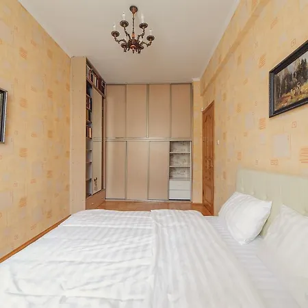 Grand 2 Niezalieznasci 13 Апартаменты Минск